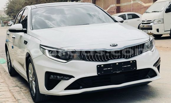 Acheter Import Voiture Kia K5 Blanc à Dakar, Dakar Acheter Import Voiture Kia K5 Blanc à Dakar, Dakar