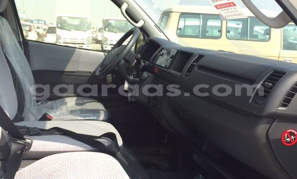 Acheter Import Utilitaire Toyota HiAce Blanc à Dakar, Dakar Acheter Import Utilitaire Toyota HiAce Blanc à Dakar, Dakar