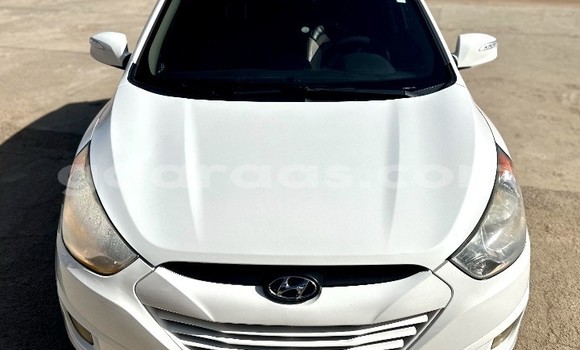 Buy Used Hyundai Tucson White Car in Dakar in Dakar Buy Used Hyundai Tucson White Car in Dakar in Dakar