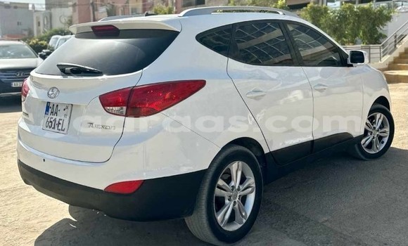 Buy Used Hyundai Tucson White Car in Dakar in Dakar Buy Used Hyundai Tucson White Car in Dakar in Dakar