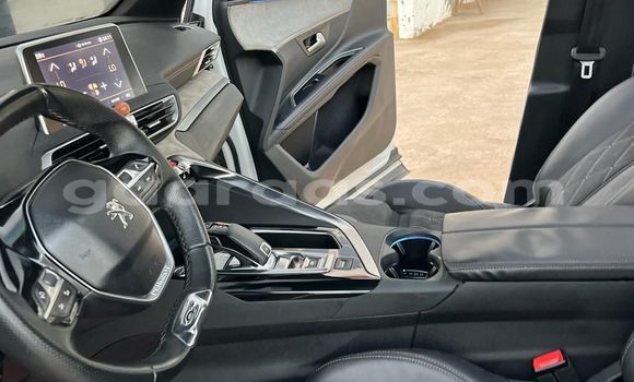 Acheter Import Voiture Peugeot 5008 Blanc à Dakar, Dakar Acheter Import Voiture Peugeot 5008 Blanc à Dakar, Dakar