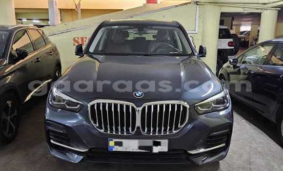 Dieundeu Occasion BMW X5 Blue Auto in Dakar in Dakar Dieundeu Occasion BMW X5 Blue Auto in Dakar in Dakar