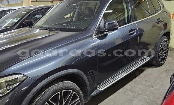 Dieundeu Occasion BMW X5 Blue Auto in Dakar in Dakar Dieundeu Occasion BMW X5 Blue Auto in Dakar in Dakar