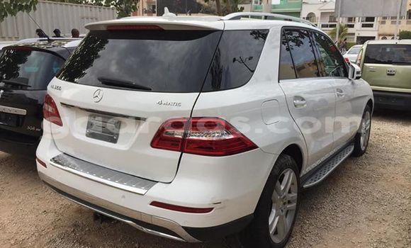 Dieundeu Occasion Mercedes‒Benz ML–Class White Auto in Dakar in Dakar Dieundeu Occasion Mercedes‒Benz ML–Class White Auto in Dakar in Dakar