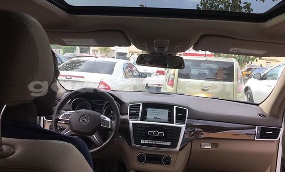 Dieundeu Occasion Mercedes‒Benz ML–Class White Auto in Dakar in Dakar Dieundeu Occasion Mercedes‒Benz ML–Class White Auto in Dakar in Dakar