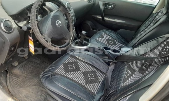 Buy Used Nissan Qashqai Silver Car in Dakar in Dakar Buy Used Nissan Qashqai Silver Car in Dakar in Dakar