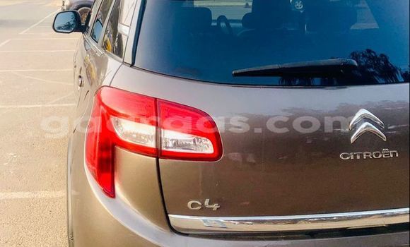 Dieundeu Occasion Citroen C4 Aircross Brown Auto in Dakar in Dakar Dieundeu Occasion Citroen C4 Aircross Brown Auto in Dakar in Dakar