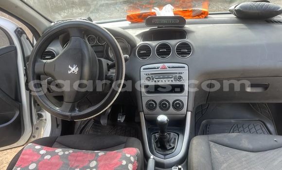 Dieundeu Occasion Peugeot 308 White Auto in Dakar in Dakar Dieundeu Occasion Peugeot 308 White Auto in Dakar in Dakar