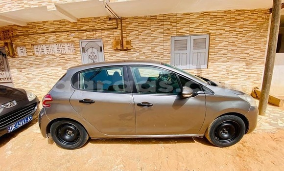 Acheter Occasion Voiture Peugeot 208 Autre à Dakar, Dakar Acheter Occasion Voiture Peugeot 208 Autre à Dakar, Dakar