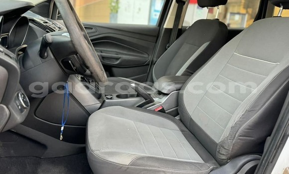 Acheter Occasion Voiture Ford Escape Blanc à Dakar, Dakar Acheter Occasion Voiture Ford Escape Blanc à Dakar, Dakar