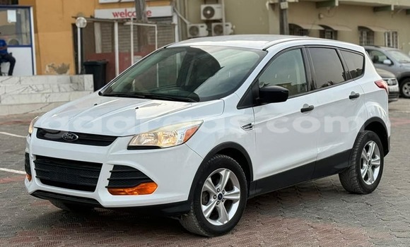 Acheter Occasion Voiture Ford Escape Blanc à Dakar, Dakar Acheter Occasion Voiture Ford Escape Blanc à Dakar, Dakar