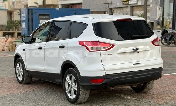 Acheter Occasion Voiture Ford Escape Blanc à Dakar, Dakar Acheter Occasion Voiture Ford Escape Blanc à Dakar, Dakar
