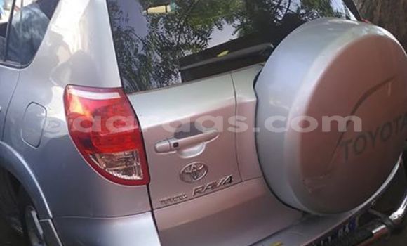 Acheter Occasion Voiture Toyota RAV4 Gris à Dakar, Dakar Acheter Occasion Voiture Toyota RAV4 Gris à Dakar, Dakar