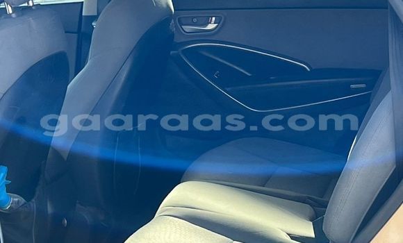 Acheter Occasion Voiture Hyundai Santa Fe Beige à Dakar, Dakar Acheter Occasion Voiture Hyundai Santa Fe Beige à Dakar, Dakar