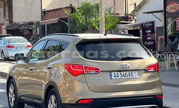 Acheter Occasion Voiture Hyundai Santa Fe Beige à Dakar, Dakar Acheter Occasion Voiture Hyundai Santa Fe Beige à Dakar, Dakar