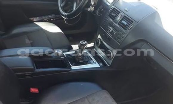 Acheter Occasion Voiture Mercedes‒Benz C–Class Gris à Dakar, Dakar Acheter Occasion Voiture Mercedes‒Benz C–Class Gris à Dakar, Dakar