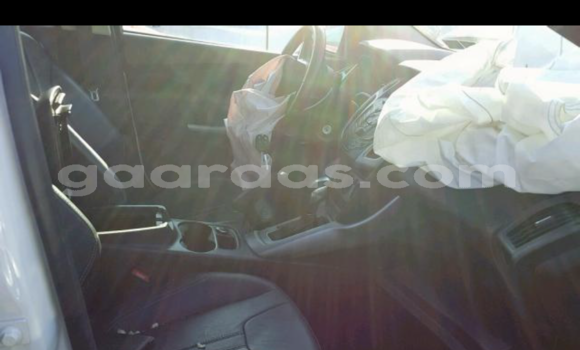 Buy Import Ford Focus White Car in Dakar in Dakar Buy Import Ford Focus White Car in Dakar in Dakar