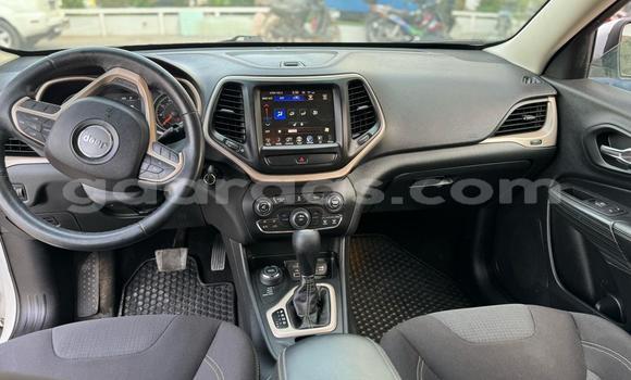 Acheter Import Voiture Jeep Cherokee Blanc à Dakar, Dakar Acheter Import Voiture Jeep Cherokee Blanc à Dakar, Dakar