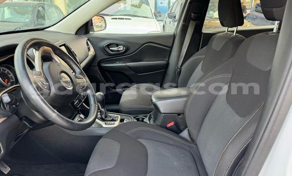 Acheter Import Voiture Jeep Cherokee Blanc à Dakar, Dakar Acheter Import Voiture Jeep Cherokee Blanc à Dakar, Dakar