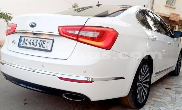 Dieundeu Occasion Kia K7 White Auto in Dakar in Dakar Dieundeu Occasion Kia K7 White Auto in Dakar in Dakar