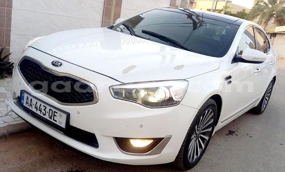 Dieundeu Occasion Kia K7 White Auto in Dakar in Dakar Dieundeu Occasion Kia K7 White Auto in Dakar in Dakar