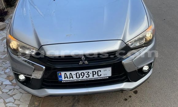 Dieundeu Occasion Mitsubishi Outlander Silver Auto in Dakar in Dakar Dieundeu Occasion Mitsubishi Outlander Silver Auto in Dakar in Dakar