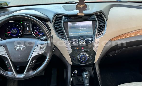 Dieundeu Imported Hyundai Santa Fe Red Auto in Dakar in Dakar Dieundeu Imported Hyundai Santa Fe Red Auto in Dakar in Dakar