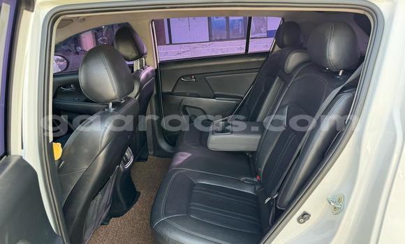 Acheter Import Voiture Kia Sportage Blanc à Dakar, Dakar Acheter Import Voiture Kia Sportage Blanc à Dakar, Dakar