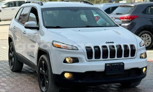 Dieundeu Imported Jeep Cherokee White Auto in Dakar in Dakar Dieundeu Imported Jeep Cherokee White Auto in Dakar in Dakar