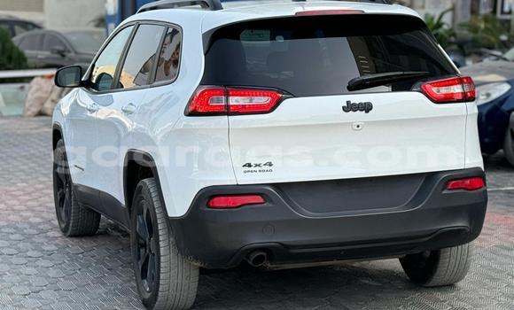 Dieundeu Imported Jeep Cherokee White Auto in Dakar in Dakar Dieundeu Imported Jeep Cherokee White Auto in Dakar in Dakar