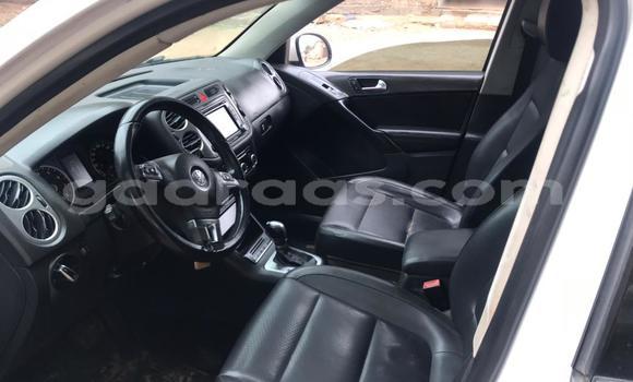 Acheter Occasion Voiture Volkswagen Tiguan Blanc à Thiès, Région de Thiès Acheter Occasion Voiture Volkswagen Tiguan Blanc à Thiès, Région de Thiès