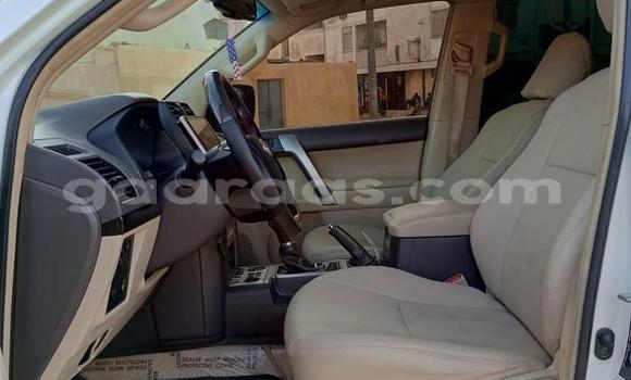 Acheter Import Voiture Toyota Land Cruiser Blanc à Dakar, Dakar Acheter Import Voiture Toyota Land Cruiser Blanc à Dakar, Dakar