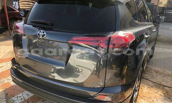 Acheter Occasion Voiture Toyota RAV4 Noir à Dakar, Dakar Acheter Occasion Voiture Toyota RAV4 Noir à Dakar, Dakar