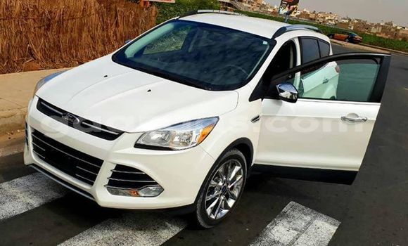 Acheter Occasion Voiture Ford Escape Blanc à Dakar, Dakar Acheter Occasion Voiture Ford Escape Blanc à Dakar, Dakar