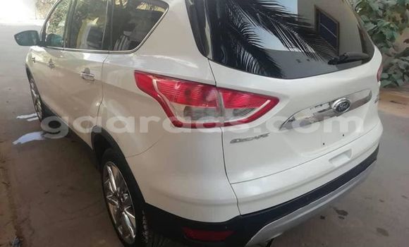 Acheter Occasion Voiture Ford Escape Blanc à Dakar, Dakar Acheter Occasion Voiture Ford Escape Blanc à Dakar, Dakar