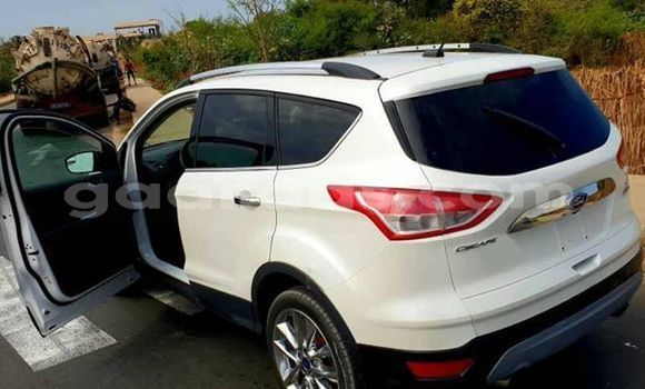 Acheter Occasion Voiture Ford Escape Blanc à Dakar, Dakar Acheter Occasion Voiture Ford Escape Blanc à Dakar, Dakar