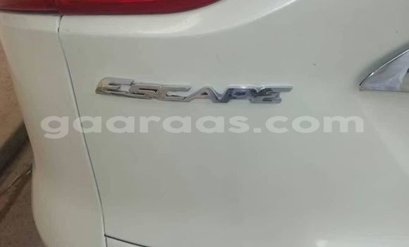 Acheter Occasion Voiture Ford Escape Blanc à Dakar, Dakar Acheter Occasion Voiture Ford Escape Blanc à Dakar, Dakar