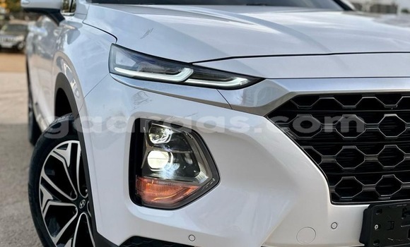 Acheter Import Voiture Hyundai Santa Fe Blanc à Dakar, Dakar Acheter Import Voiture Hyundai Santa Fe Blanc à Dakar, Dakar