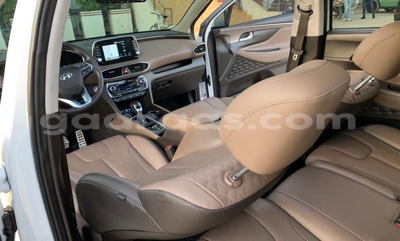 Acheter Import Voiture Hyundai Santa Fe Blanc à Dakar, Dakar Acheter Import Voiture Hyundai Santa Fe Blanc à Dakar, Dakar