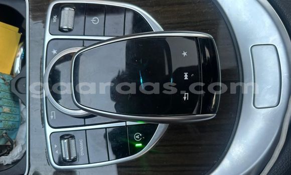 Acheter Occasion Voiture Mercedes‒Benz C–Class Noir à Dakar, Dakar Acheter Occasion Voiture Mercedes‒Benz C–Class Noir à Dakar, Dakar