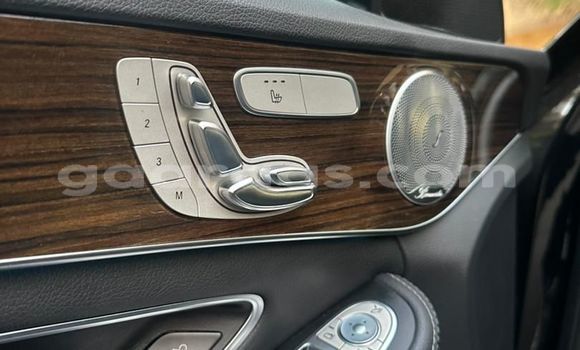 Acheter Occasion Voiture Mercedes‒Benz C–Class Noir à Dakar, Dakar Acheter Occasion Voiture Mercedes‒Benz C–Class Noir à Dakar, Dakar