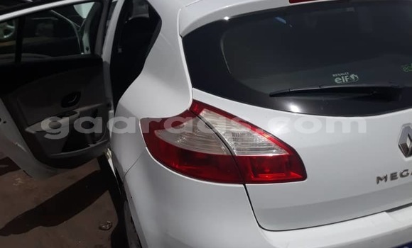 Dieundeu Occasion Renault Megane White Auto in Dakar in Dakar Dieundeu Occasion Renault Megane White Auto in Dakar in Dakar