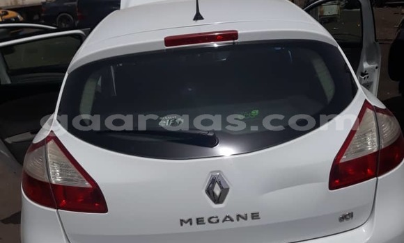 Dieundeu Occasion Renault Megane White Auto in Dakar in Dakar Dieundeu Occasion Renault Megane White Auto in Dakar in Dakar