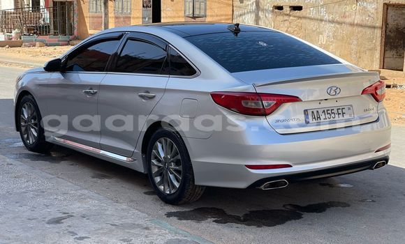 Dieundeu Occasion Hyundai Sonata Silver Auto in Dakar in Dakar Dieundeu Occasion Hyundai Sonata Silver Auto in Dakar in Dakar