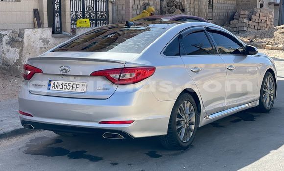 Dieundeu Occasion Hyundai Sonata Silver Auto in Dakar in Dakar Dieundeu Occasion Hyundai Sonata Silver Auto in Dakar in Dakar