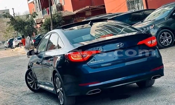 Dieundeu Occasion Hyundai Sonata Blue Auto in Dakar in Dakar Dieundeu Occasion Hyundai Sonata Blue Auto in Dakar in Dakar