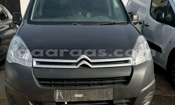 Acheter Occasion Voiture Peugeot Partner Noir à Dakar, Dakar Acheter Occasion Voiture Peugeot Partner Noir à Dakar, Dakar