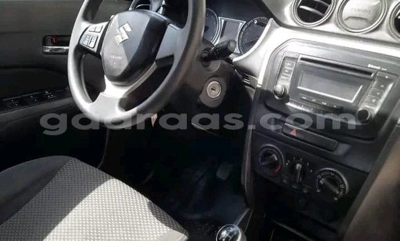 Acheter Occasion Voiture Suzuki Vitara Beige à Dakar, Dakar Acheter Occasion Voiture Suzuki Vitara Beige à Dakar, Dakar