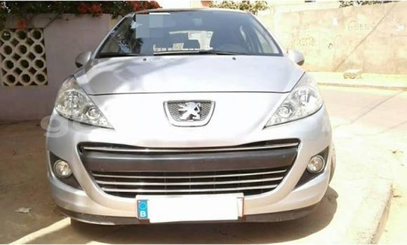 Dieundeu Occasion Peugeot 207 Silver Auto in Dakar in Dakar Dieundeu Occasion Peugeot 207 Silver Auto in Dakar in Dakar