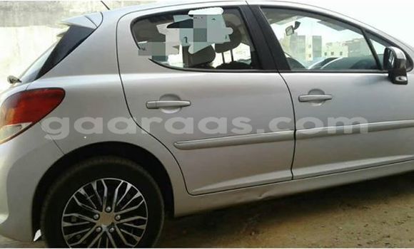 Dieundeu Occasion Peugeot 207 Silver Auto in Dakar in Dakar Dieundeu Occasion Peugeot 207 Silver Auto in Dakar in Dakar